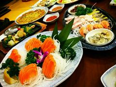 -青瓦餐厅·生鱼片·韩园烤肉(西塔店)