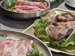 -围炉肉舍•炭烤活鳗•丹东海鲜烤肉(步行街店)