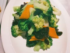-小菜园新徽菜(宜兴八佰伴店)