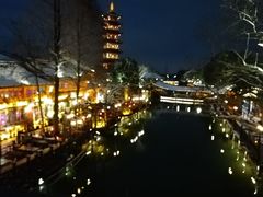 -茅老太臭豆腐