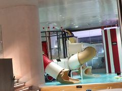 -涨巢·潮玩水疗局