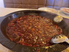 红锅-园里串香牛肉串串火锅(新繁店)