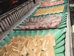 -釜御山海鲜烤肉火锅自助(新城市中心店)