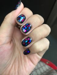 -小四撸猫美甲咖