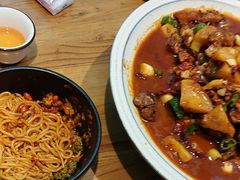 -俭寨大盘鸡·手抓肉·烧烤新疆菜(乌苏路店)
