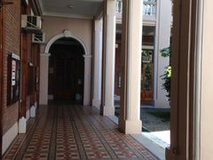 -香港大学