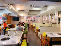 大堂-三头牛·潮汕牛肉生蚝火锅 (夏湾店)