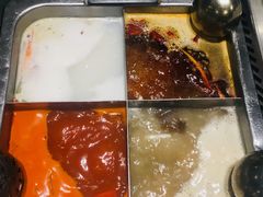 四宫格锅底-海底捞火锅(天一广场亚细亚店)