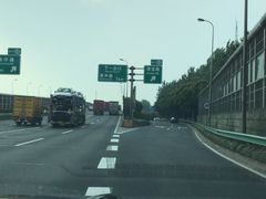 -上海市闵行区中心医院·停车场