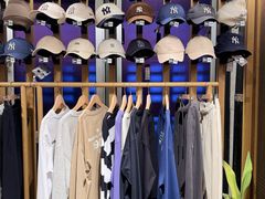 -i·t blue block(杭州湖滨银泰in77B区店)