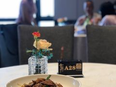 -景月阁空中食府(希尔顿酒店)