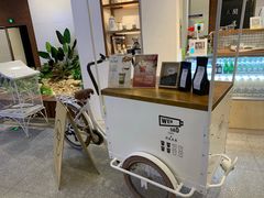 -闻道万巷咖啡馆(南大街地铁站店)