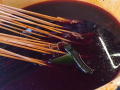 -拈签一笑黄牛肉辣卤串串