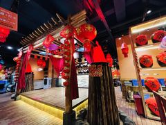 -老滇山寨•云南特色菜•地方菜•民族风情歌舞表演(金碧店)