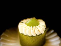 -VERIE BAKEHOUSE
