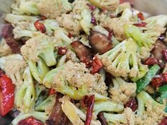 -鸿利海鲜酒楼(塘厦店)