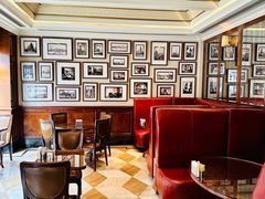 -上海和平饭店维克多咖啡厅 Victor's
