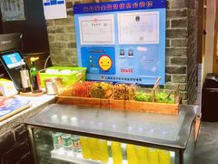 -呷佬·长沙手工米粉(金沙江路店)