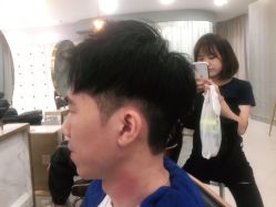 点击看大图 -八佰伴8008星级形象店
