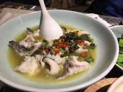 非一般鲈鱼-港丽餐厅