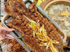 -黄小串·烤串海鲜涮牛肚(升龙广场店)
