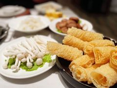 石屏炸豆腐皮-新一哥粤菜火锅(瑞金店)