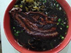 -小龙大肉面馆
