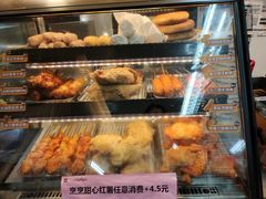 -全家便利店(愚园路六店)