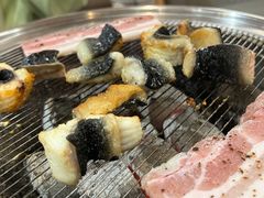 -围炉肉舍•炭烤活鳗•丹东海鲜烤肉(步行街店)