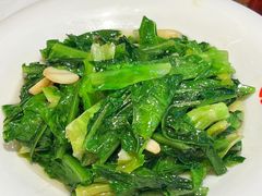 -肥肥虾庄·金牌油焖大虾(汉口城市广场店)