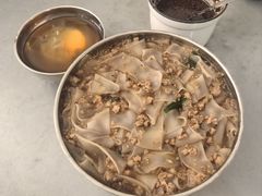 -正宗杨记普洱酸醋米线(总店)