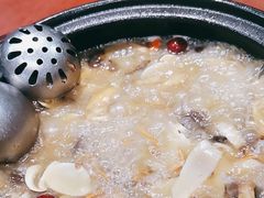-菌之家·专业纯野生菌火锅·特色炒菌