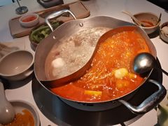 -左庭右院鲜牛肉火锅(金山万达店)