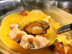 红颜花胶鸡锅-湊湊火锅·茶憩(杭州湖滨银泰in77店)