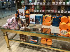 零售区-VENCHI 闻绮(北京国贸商城店)