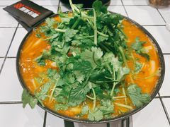 招牌炸酱小锅米线-肥汁米蘭香港米线(长宁来福士店)