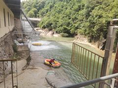 -虎啸峡漂流