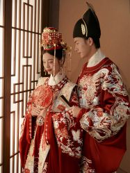 -至臻微拉婚纱摄影