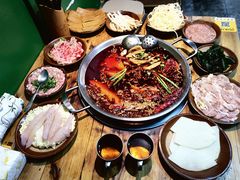 -老街·稳拈老火锅(海椒市店)