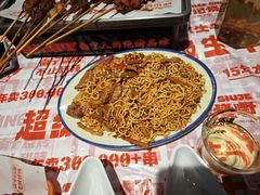 -威记烧嘢·南宁烧烤·超级生牛(绿地店)