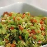 芹菜胡萝卜碎  用料  芹菜；胡萝卜；盐；生抽 