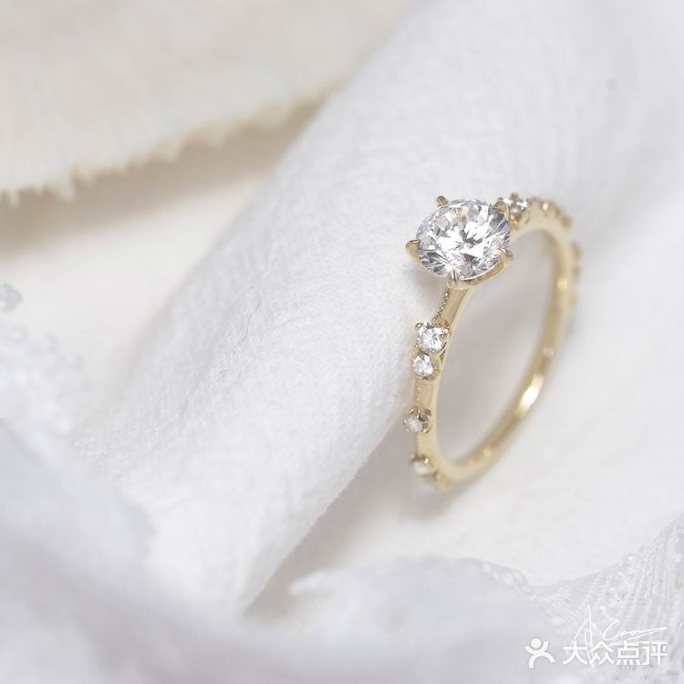 「维纳斯」五爪钻戒来啦💎无限的爱