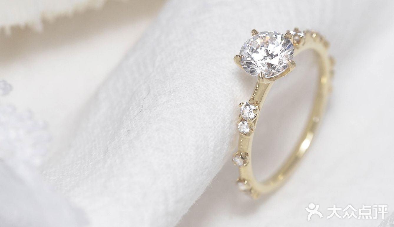「维纳斯」五爪钻戒来啦💎无限的爱