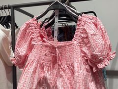 -URBAN REVIVO(高德置地广场·春广场店)