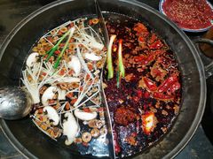 -周小明火锅(黑金冠社区店)