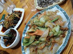 -山妹子铁锅炖