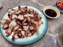 白灼八爪鱼-屋里家延边朝鲜族冷面(梅林3店)