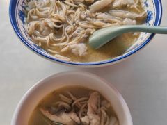 -明呈黄鱼面馆(斜土路店)