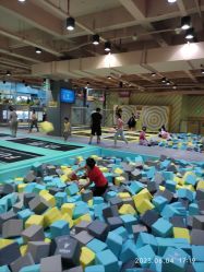 -反弹蹦床公园·运动乐园·团建·亲子派对(深圳观澜湖店)