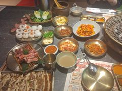 -草家酱蟹炭火烤肉店(珲春南路一店)